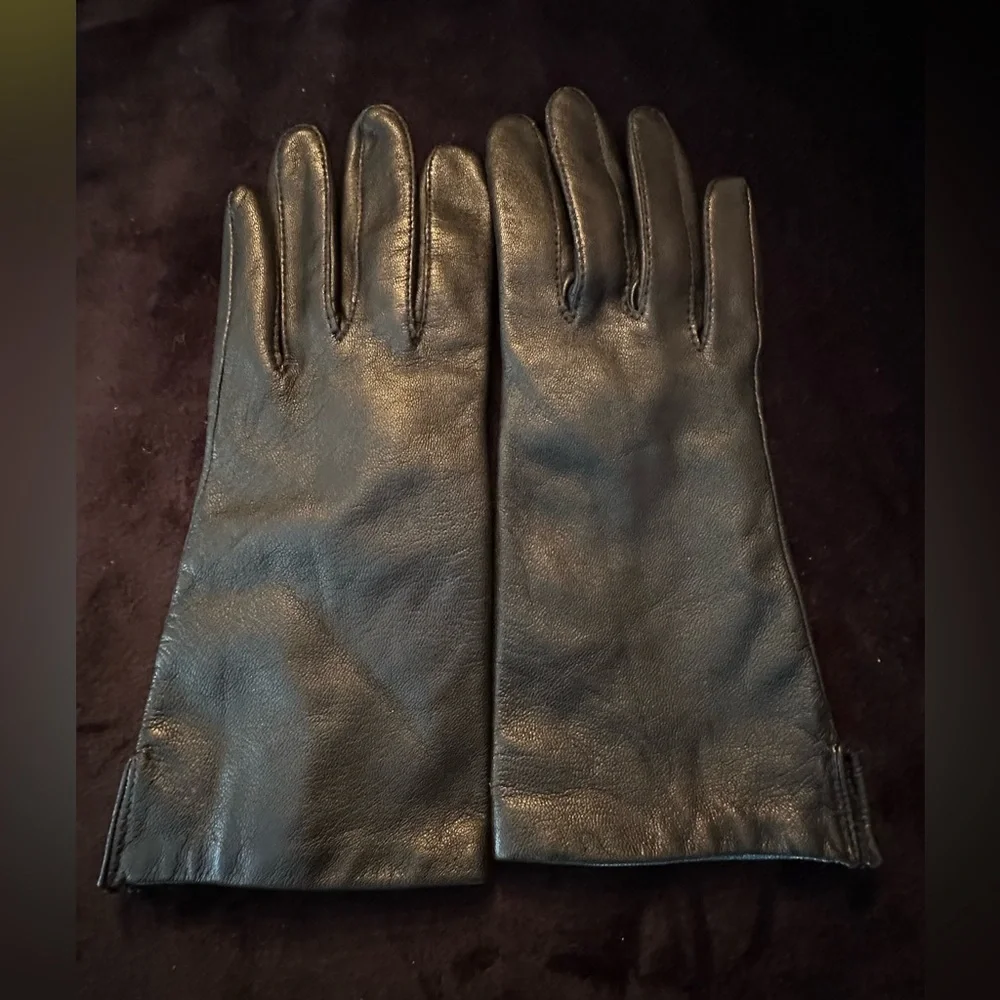 Vintage Leather Gloves. Extremely Soft Leather. Size 7